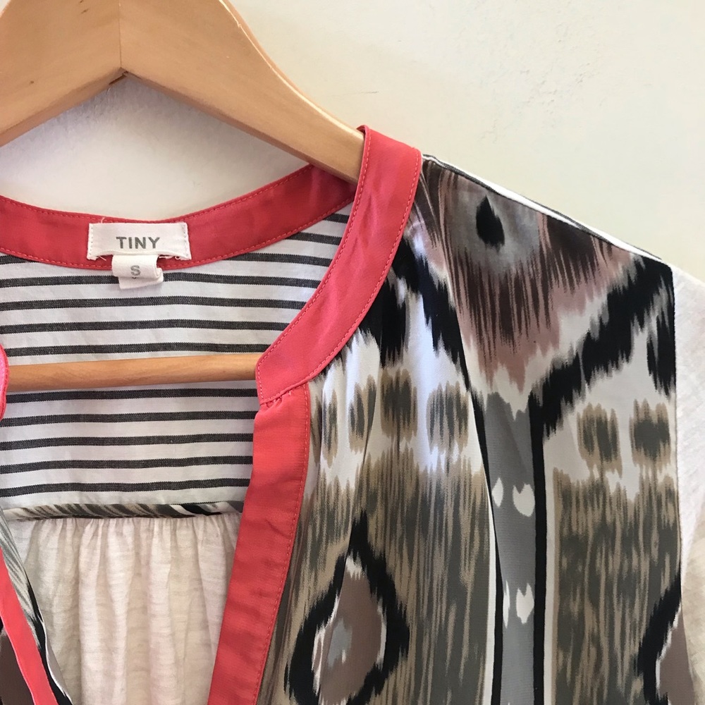 Anthropologie TINY ikat v neck top small - Picture 2 of 4